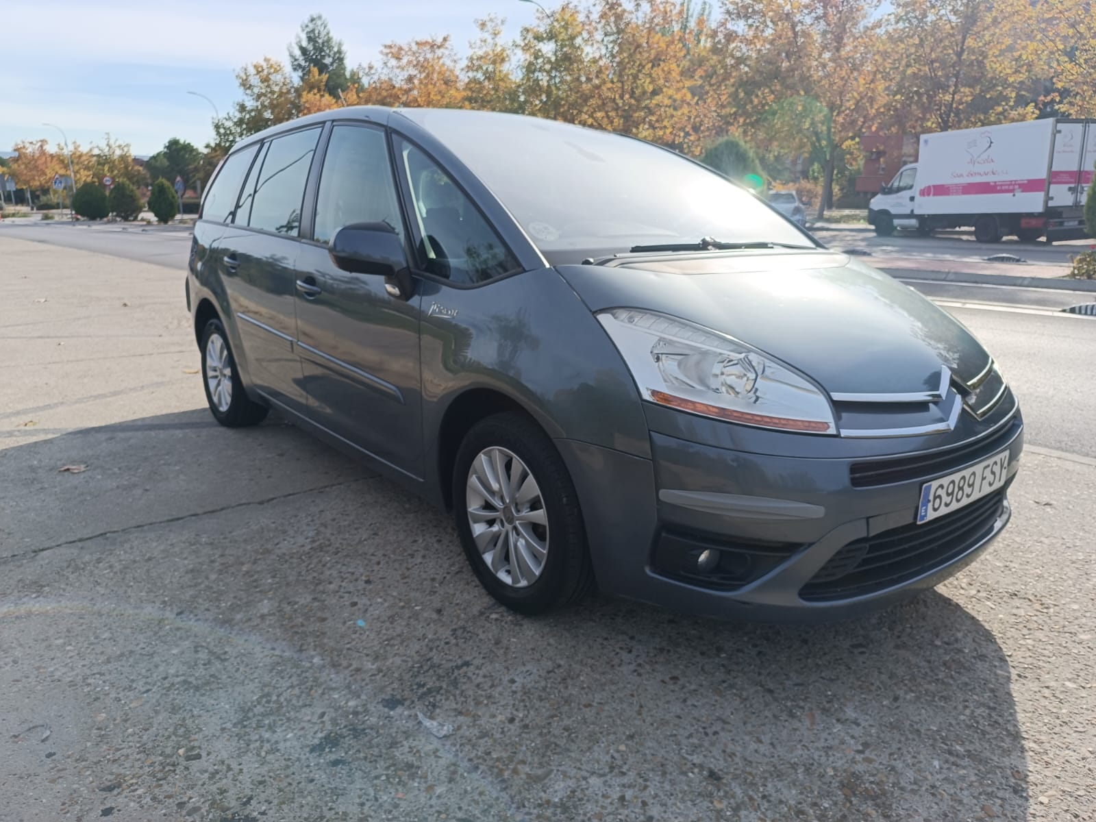 WhatsApp Image 2025-11-22 at 14.51.04 (1)