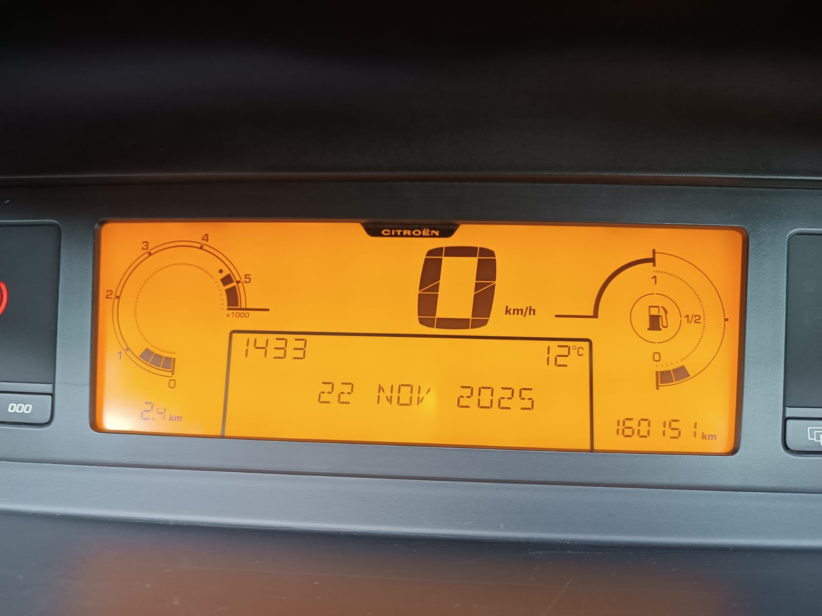 WhatsApp Image 2025-11-22 at 14.51.49 (2)